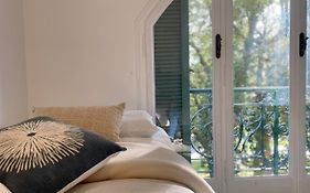 Casaviva-Stylish Trilo With Ac-Shared Pool-Parking